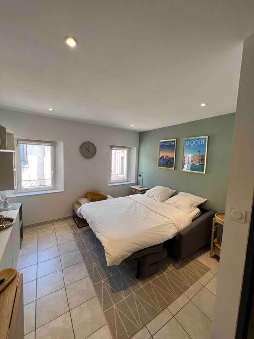 Appartement Climatise En Bord De Mer 라시오타 외부 사진