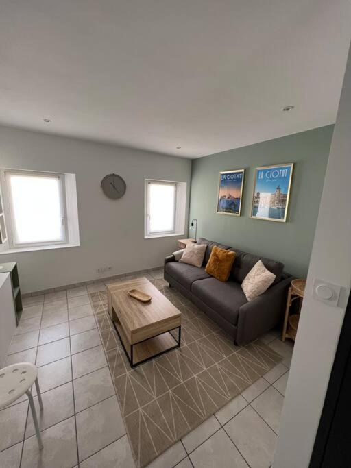 Appartement Climatise En Bord De Mer 라시오타 외부 사진
