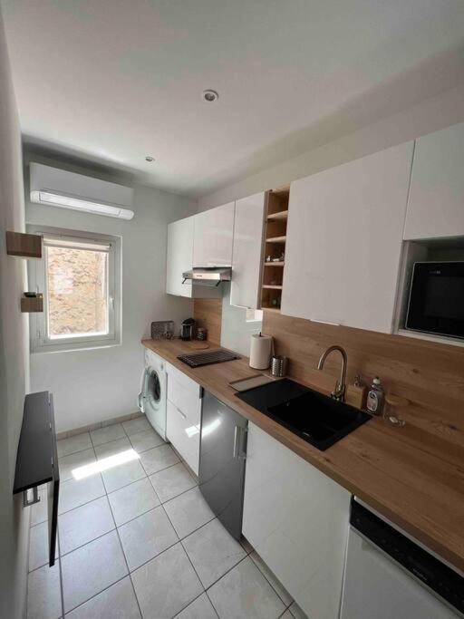 Appartement Climatise En Bord De Mer 라시오타 외부 사진